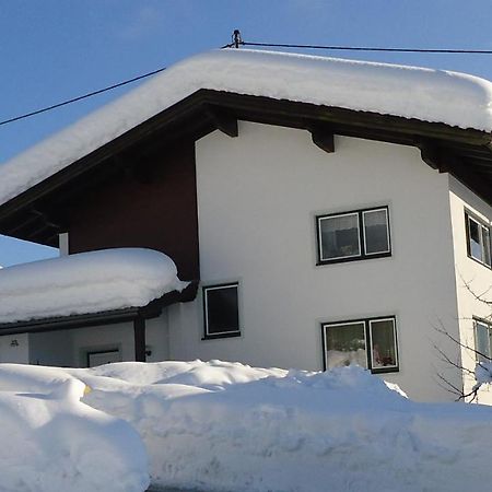 Haus Zehentner Apartamento Fieberbrunn Exterior foto