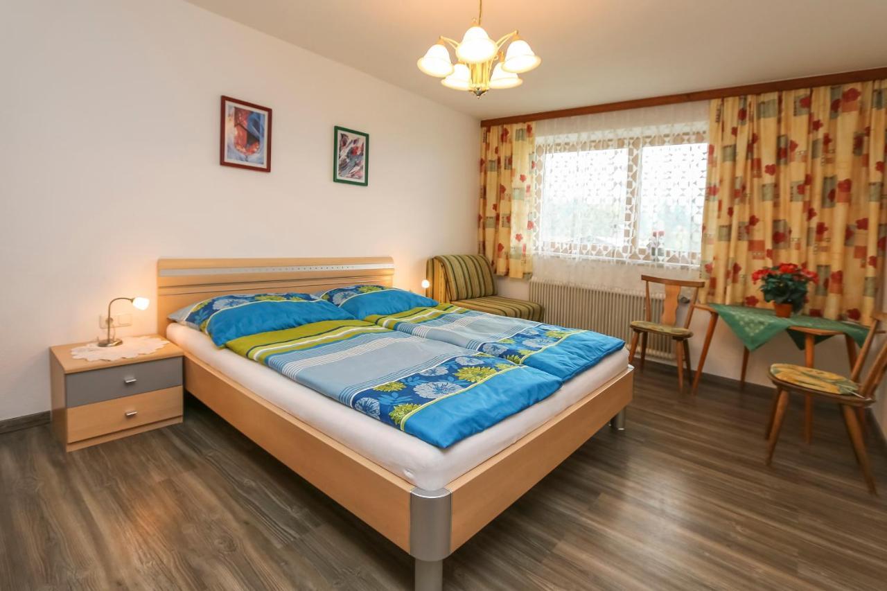 Haus Zehentner Apartamento Fieberbrunn Exterior foto